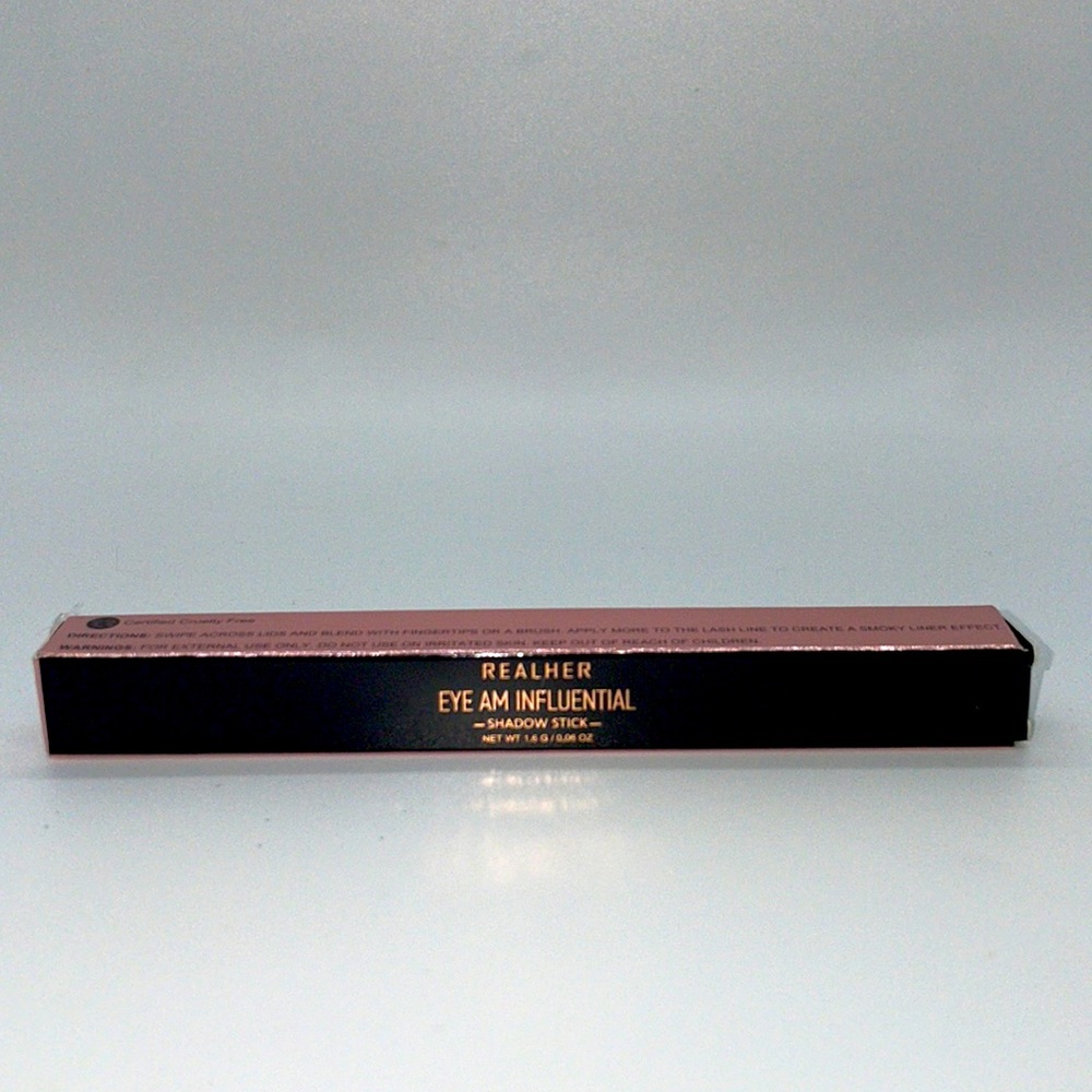 RealHer
Cream Eyeshadow Stick
"Eye Am Influential" (Chocolate Matte)